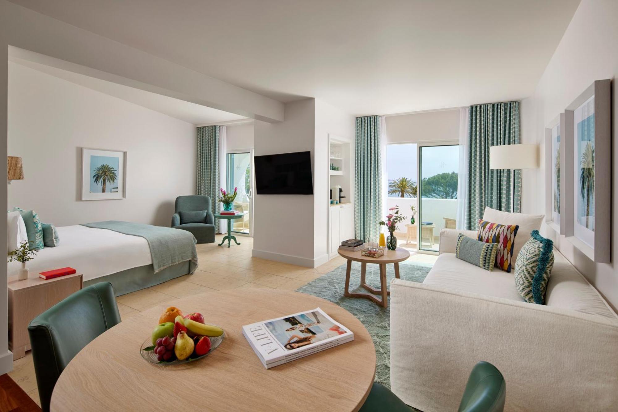 Vila Vita Parc Армасан-де-Пера Екстер'єр фото A suite at the hotel