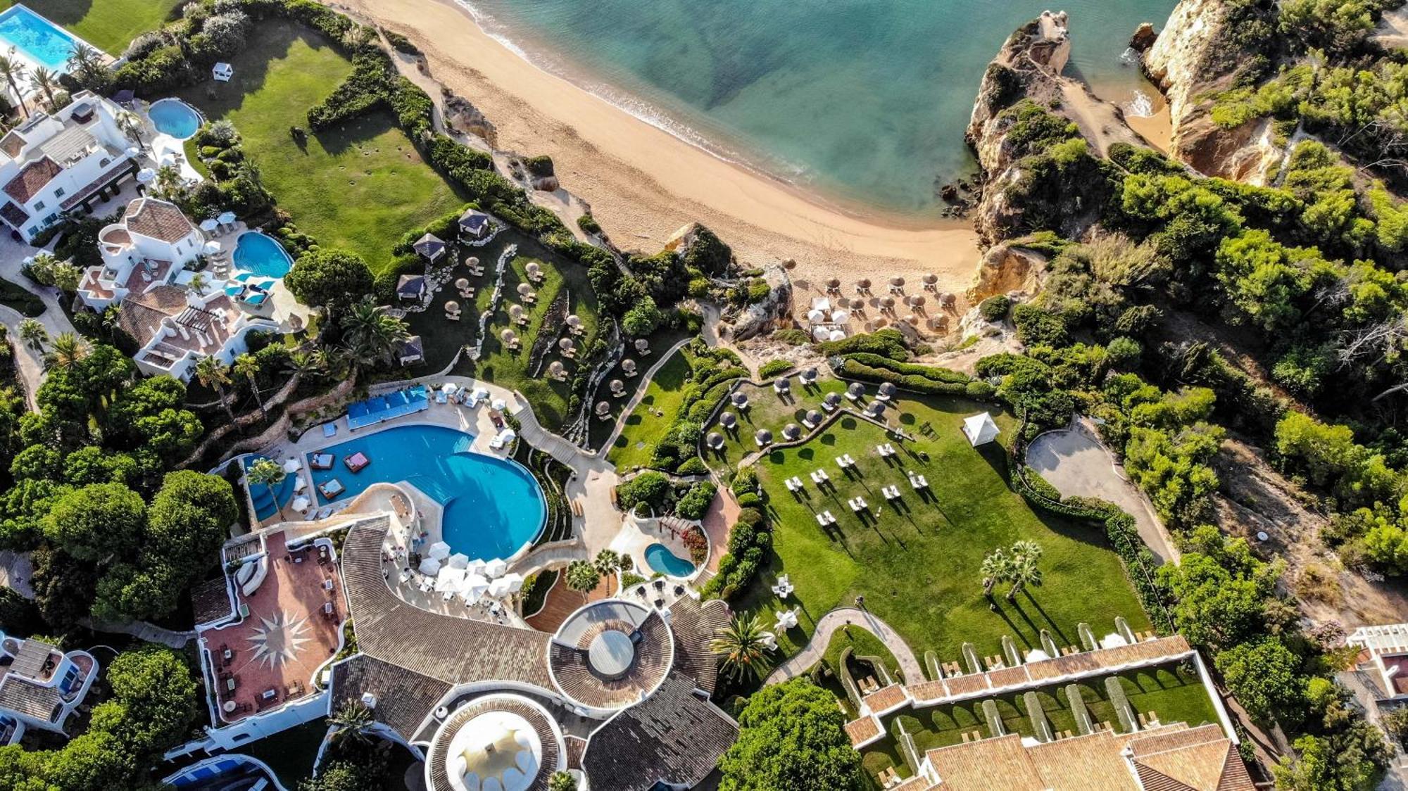 Vila Vita Parc Армасан-де-Пера Екстер'єр фото Aerial view of the hotel